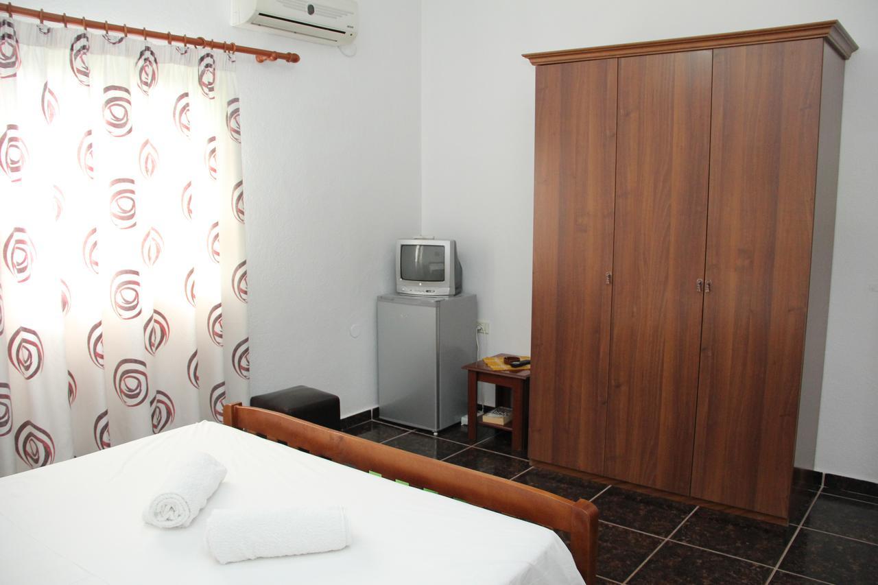 Hotel Italia Τίρανα Εξωτερικό φωτογραφία