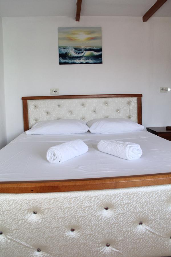 Hotel Italia Τίρανα Εξωτερικό φωτογραφία