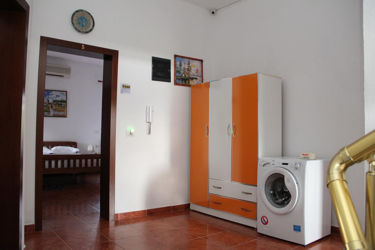 Hotel Italia Τίρανα Εξωτερικό φωτογραφία