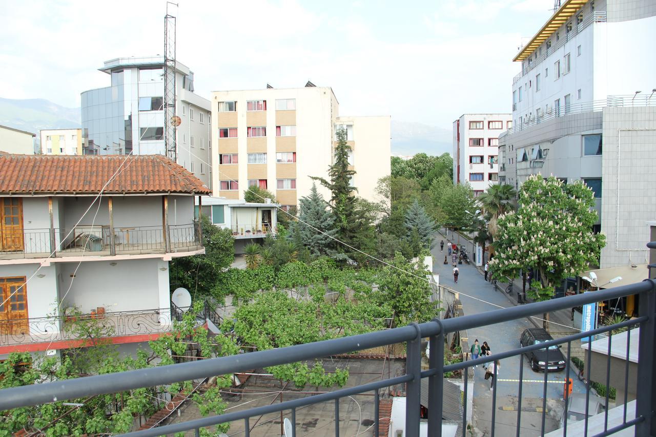 Hotel Italia Τίρανα Εξωτερικό φωτογραφία